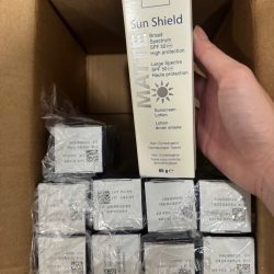 Kem chống nắng phổ rộng Obagi Sun Shield Matte Broad Spectrum SPF 50