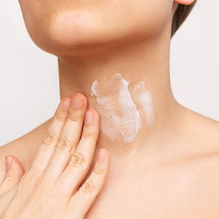 Nếp Nhăn Da Cổ Có Xóa Được Không